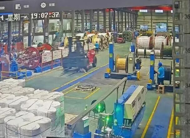 如何通过叉车智能防撞安全系统构建智能安全防御